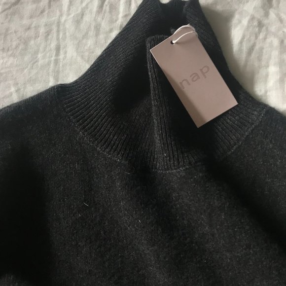 NEW ☁️ NAP Loungewear ☁️ Asymmetrical Wool Sweater - Picture 5 of 11